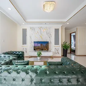 landmark-81-luxury-building-1-2-3-4-bedrooms.hotelsvungtau.com/
